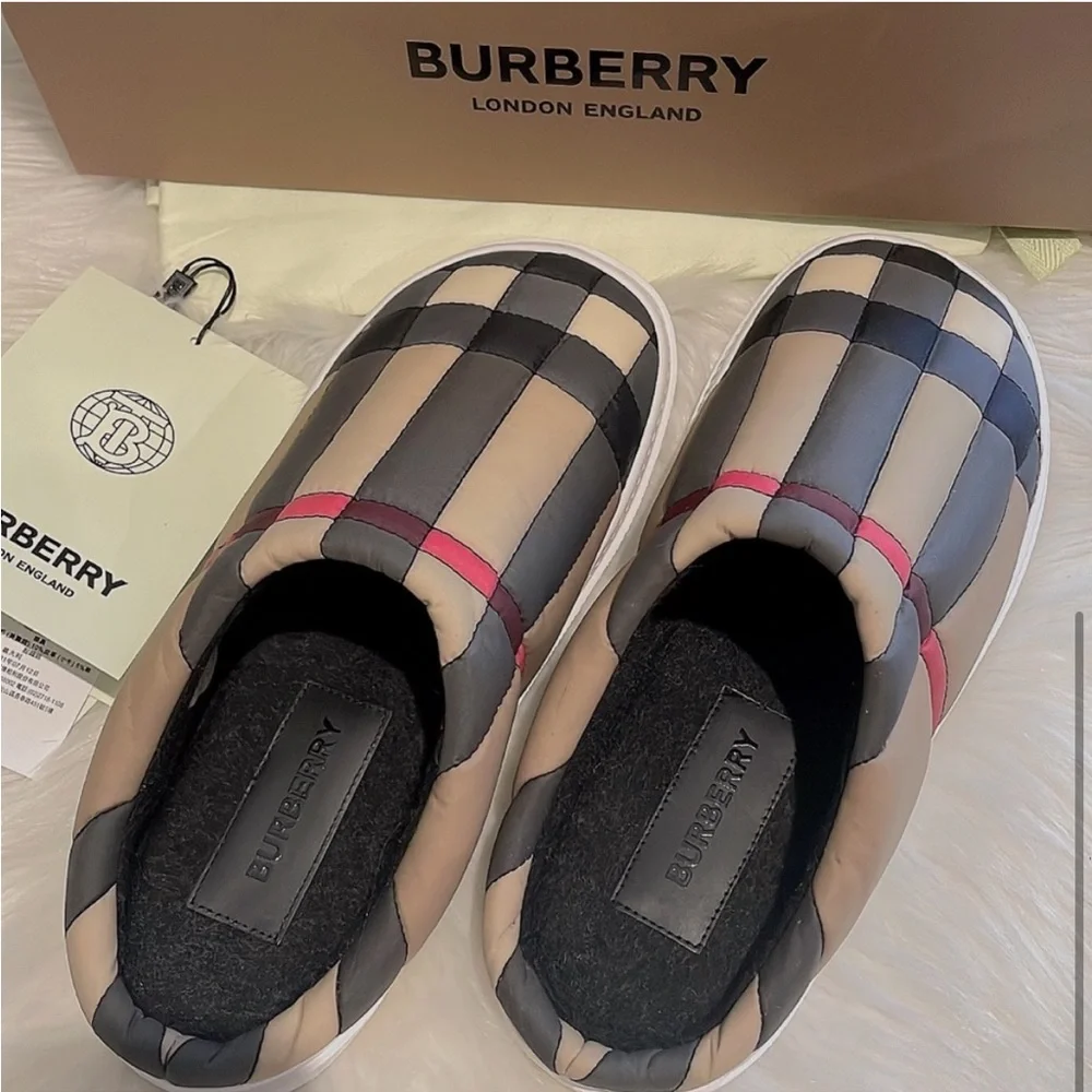 Burberry Women Vintage Check Print Quilted Classic Loafer Sneaker Shoe - Picture 4 of 5